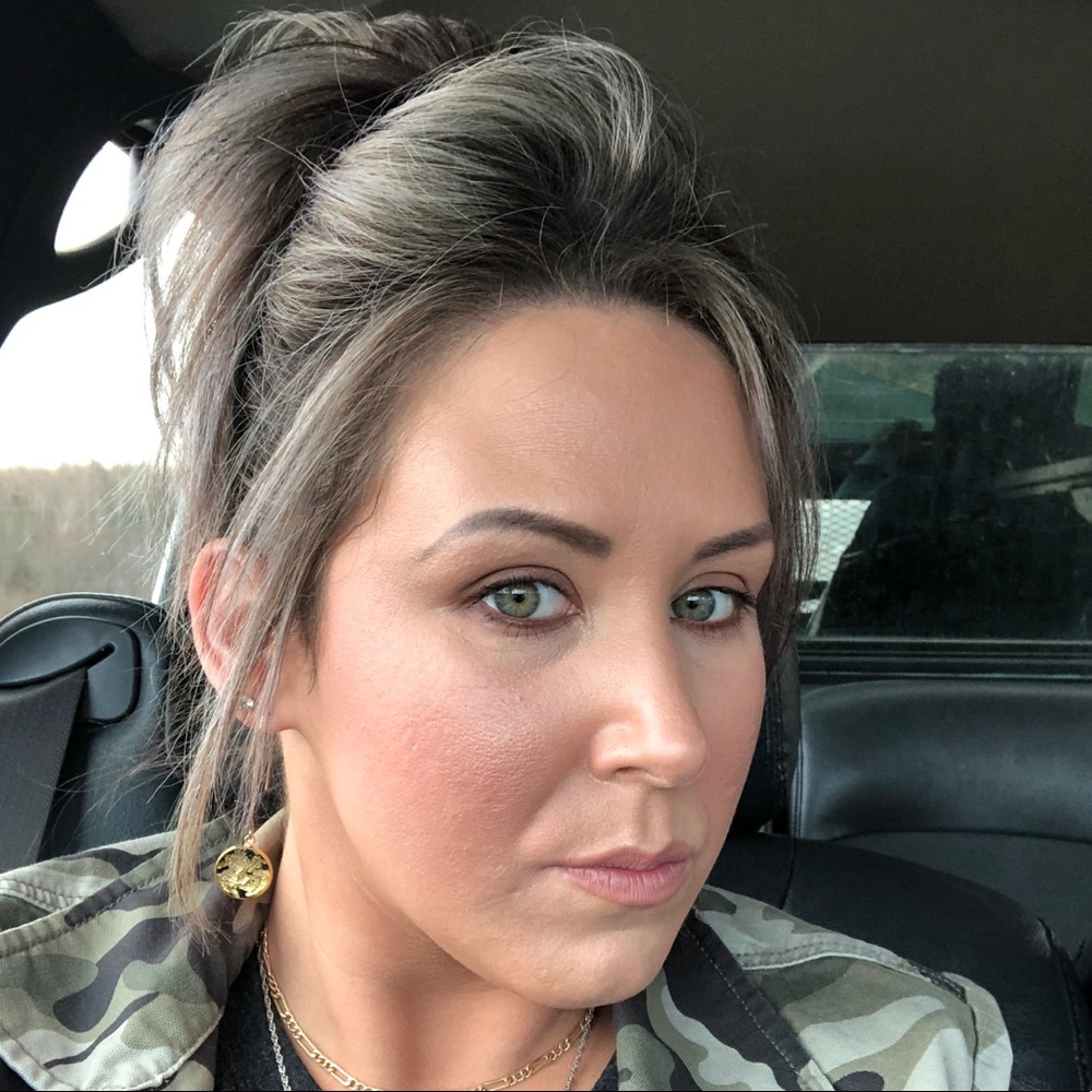 Meet your Posher, Suzy